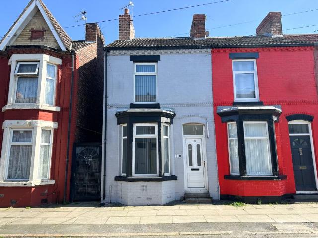 House for rent in Calderstones