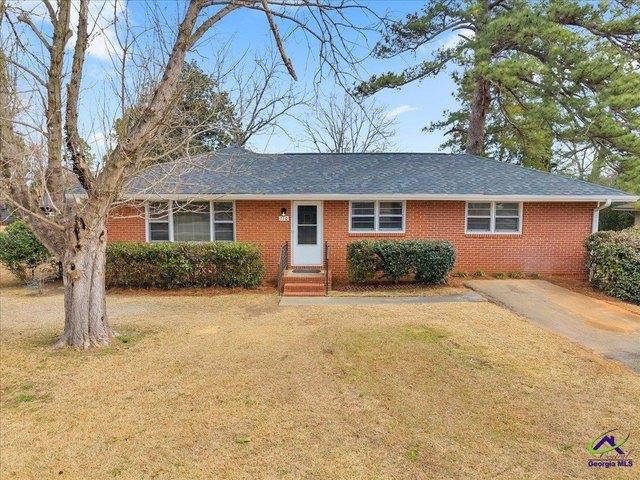 House for sale in Kathleen, Georgia
