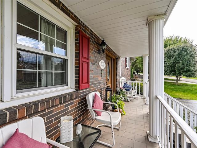 House for sale in Jamaica, Hempfield Township
