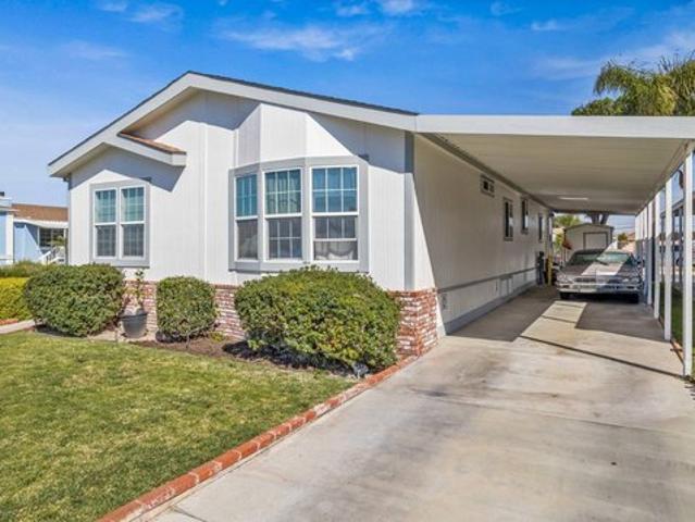 House for sale in Fountain Valley, California