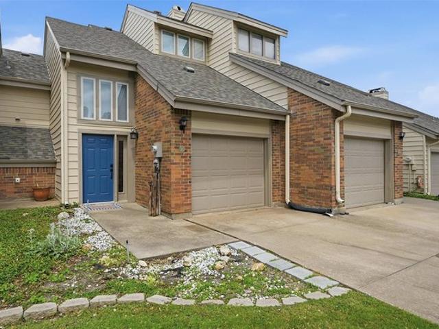 Townhouse for sale in Pottsboro, Texas