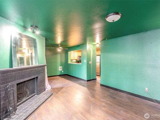 Condo for sale in Burien, Washington