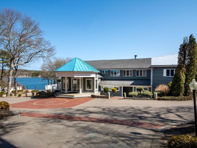 House for sale in Manomet, Massachusetts