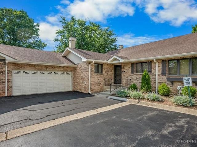 Townhouse for sale in Bloomingdale, Illinois