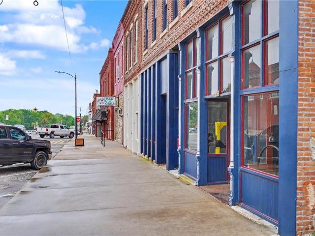 Commercial for sale in Kansas