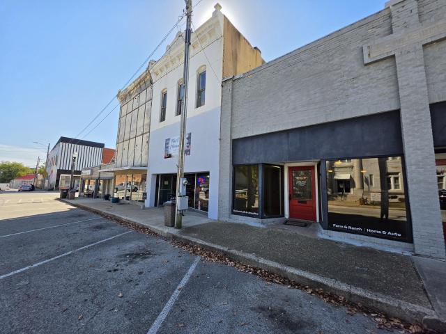 Commercial for sale in Cassville, Barry County