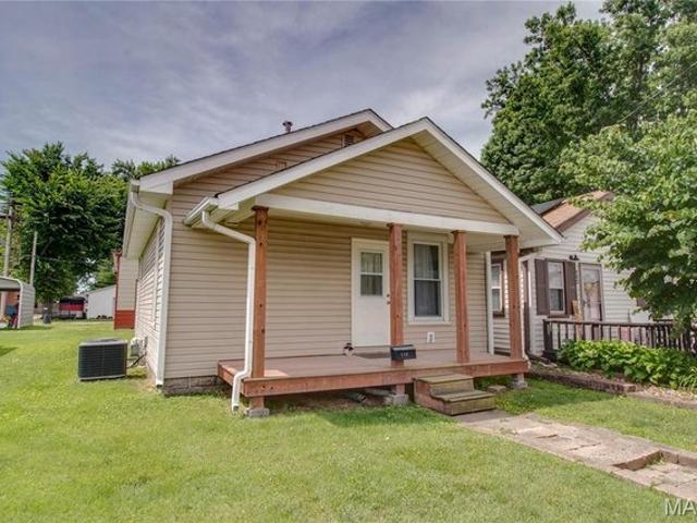 House for sale in Hartford, Illinois