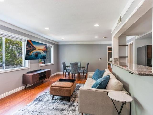 Condo for sale in Glendale, California