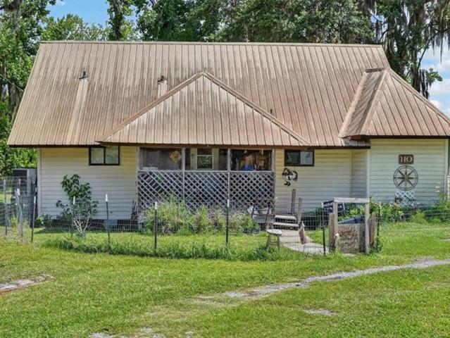 House for sale in Crescent City, Florida