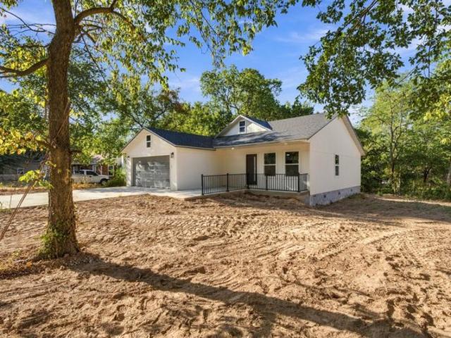 House for sale in Barry, Missouri