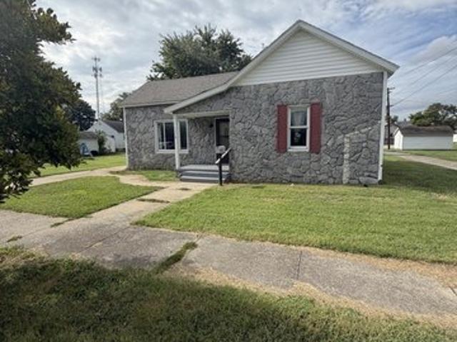 House for sale in Carmi, Illinois