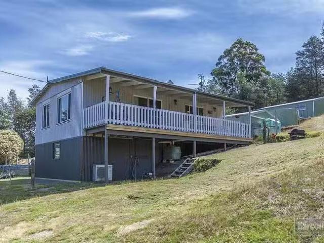 House for rent in Mountain River, Tasmania