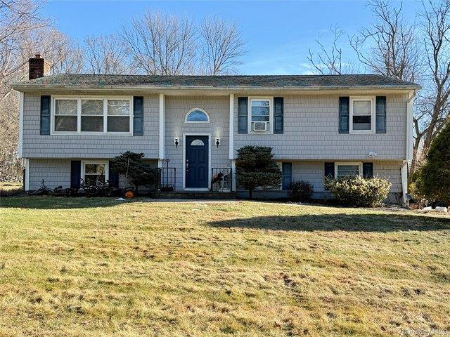 House for sale in Baldwin Place, New York