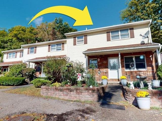 Townhouse for sale in Milford, Pennsylvania