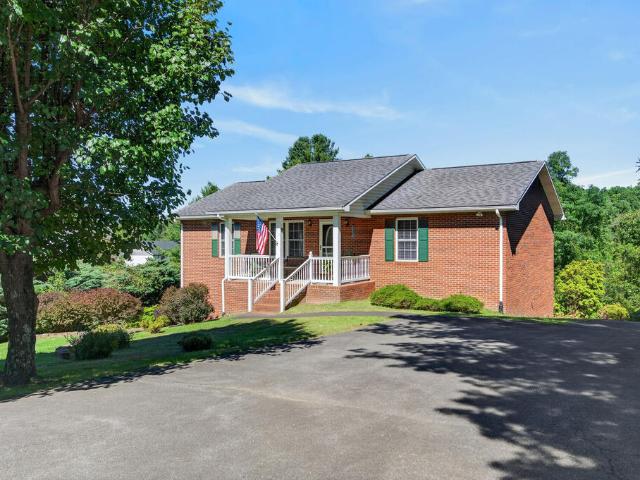 House for sale in West Galax, Galax