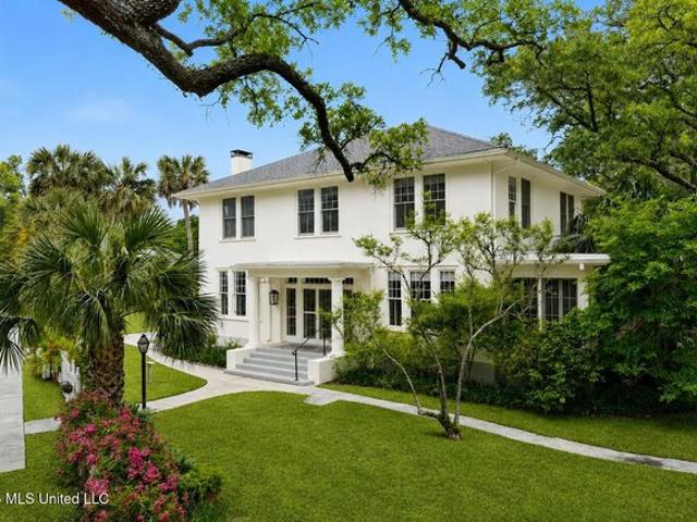House for sale in Pass Christian, Mississippi