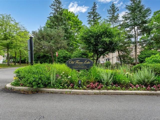 Condo for sale in Chappaqua, New York