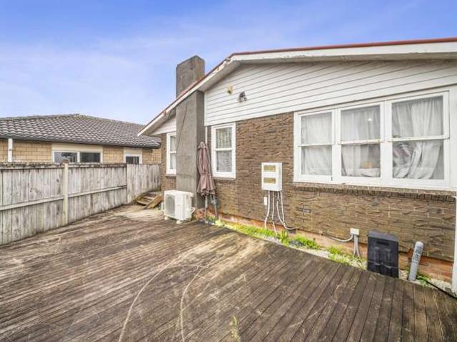 House for sale in Avondale