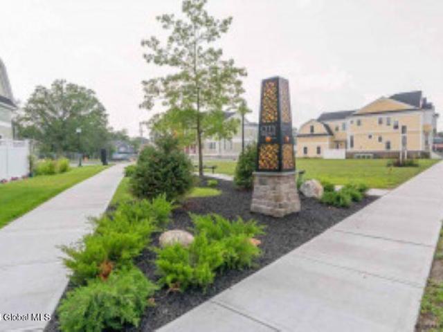 Townhouse for sale in Saratoga, New York