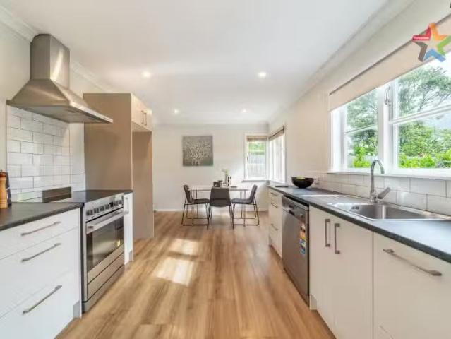 House for sale in Days Bay, Wellington
