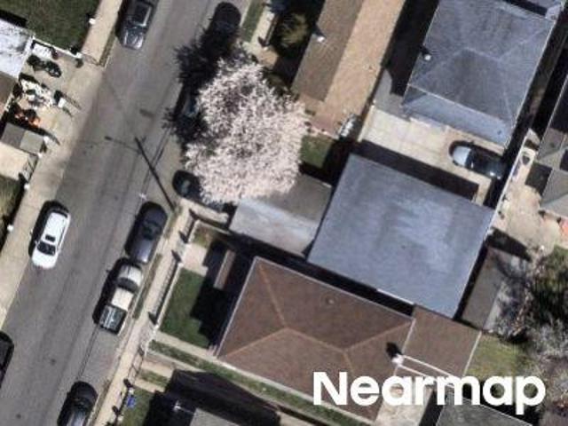 House for sale in Queens, Arverne