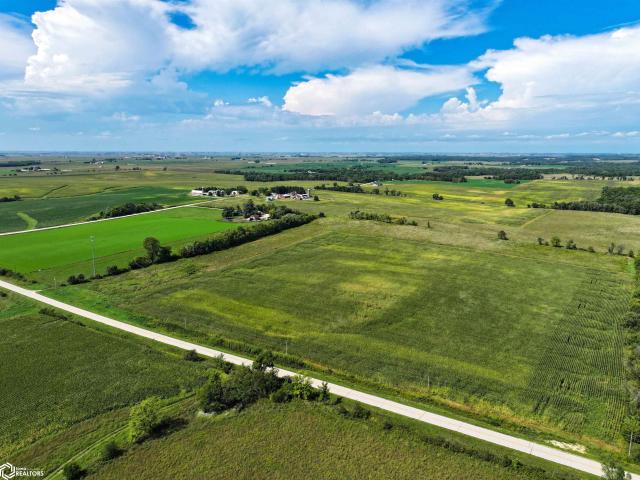 Farm for sale in Dundee, Iowa