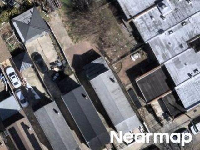 House for sale in Queens, Arverne