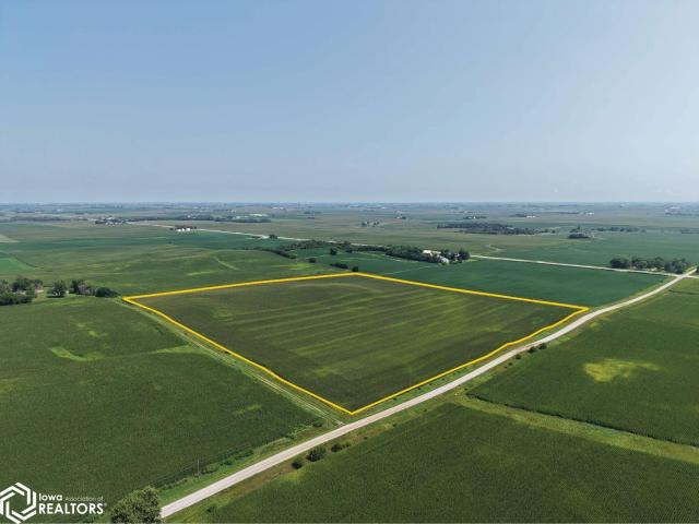 Farm for sale in Pilot Mound, Boone County