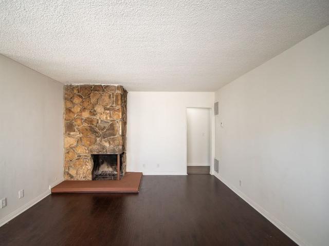 Apartment for rent in Sherman Oaks Neighborhood Council District, Canoga Park