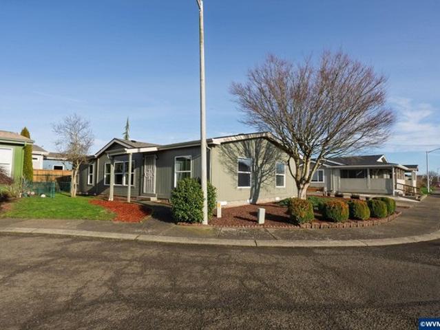 House for sale in Oregonia