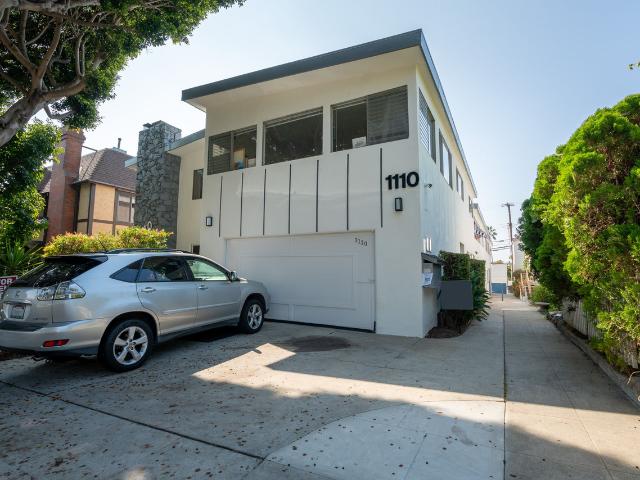 Apartment for rent in Santa Monica, California