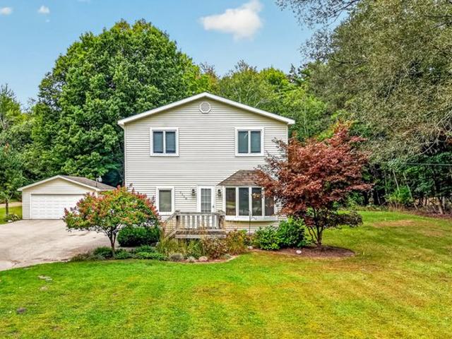 House for sale in French Town, Pentwater