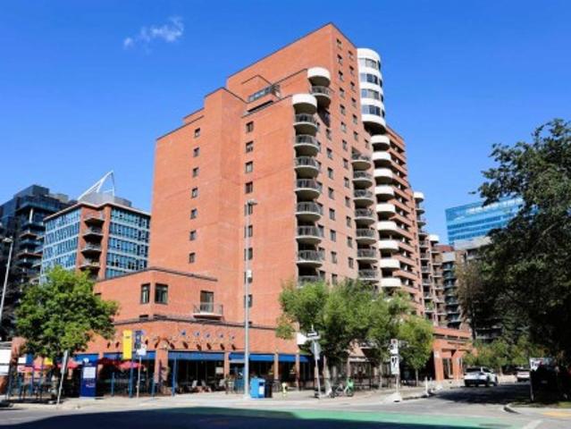 Condo for sale in Eau Claire, Calgary