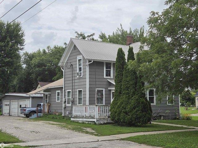 House for sale in Grinnell, Iowa