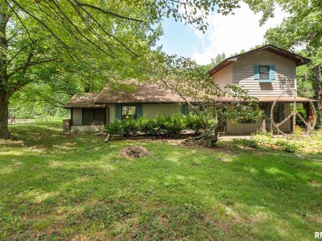 House for sale in Carbondale, Illinois