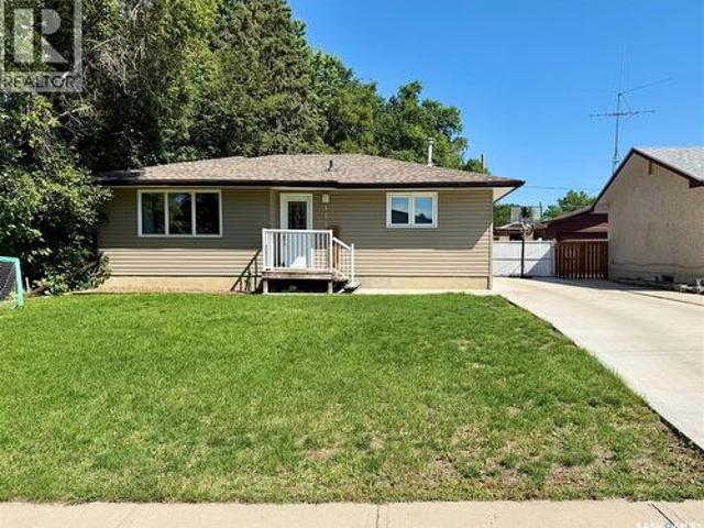 House for sale in Moose Jaw, Saskatchewan