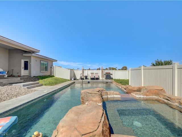 House for sale in Logandale, Nevada
