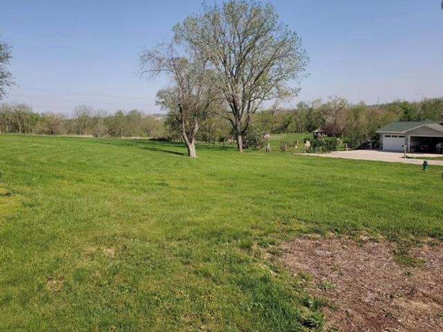 Land for sale in Linn, Iowa