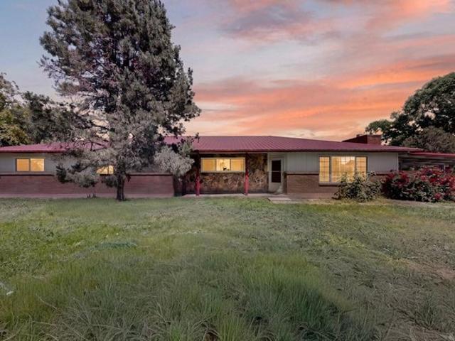 House for sale in Bosque Farms, New Mexico