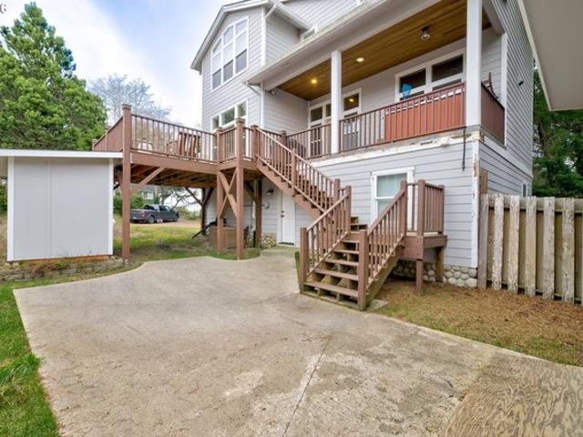 House for sale in Ocean Park, Washington