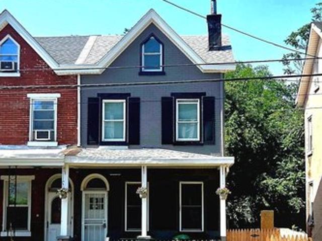 Townhouse for sale in Delaware
