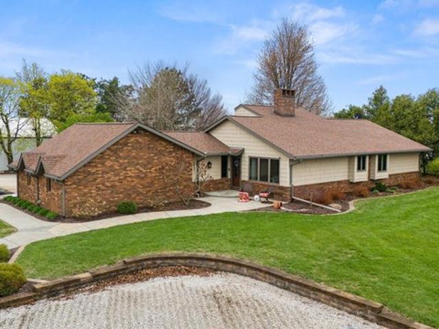 House for sale in Morton, Illinois