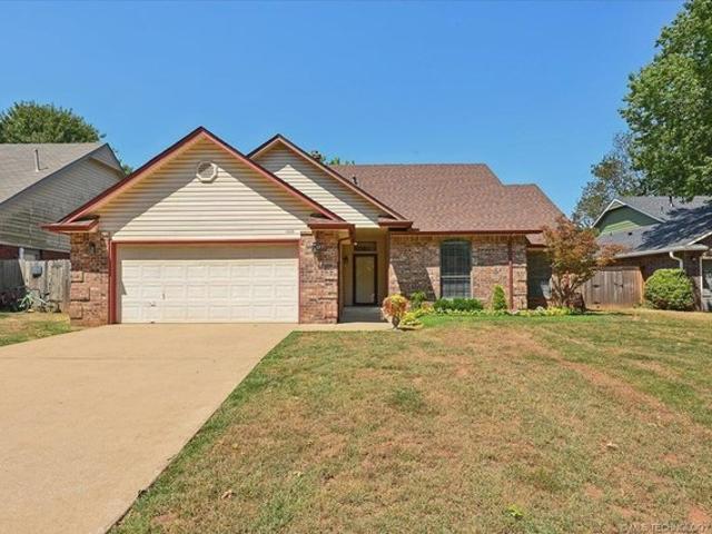 House for sale in Bixby, Oklahoma