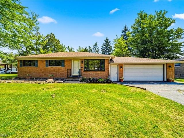 House for sale in Hinckley, Ohio