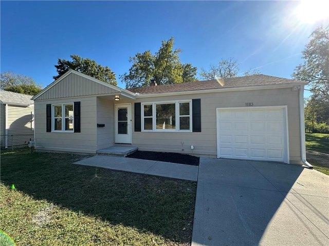 House for sale in Hub Shopping Center, Independence
