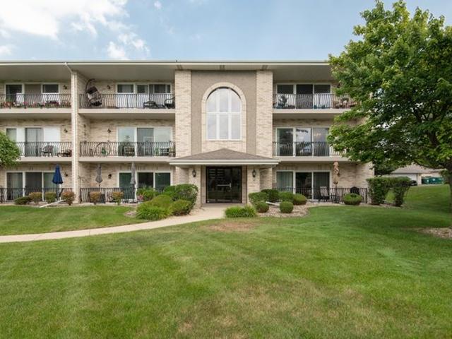 Condo for sale in Orland Park, Illinois