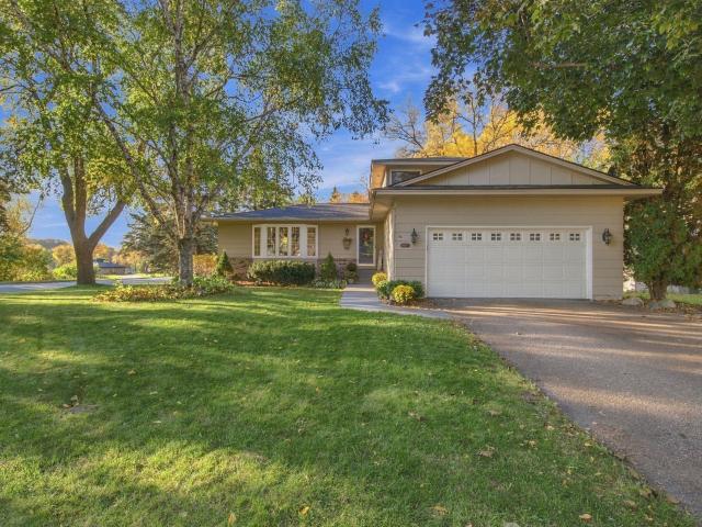House for sale in Eden Prairie, Hennepin County