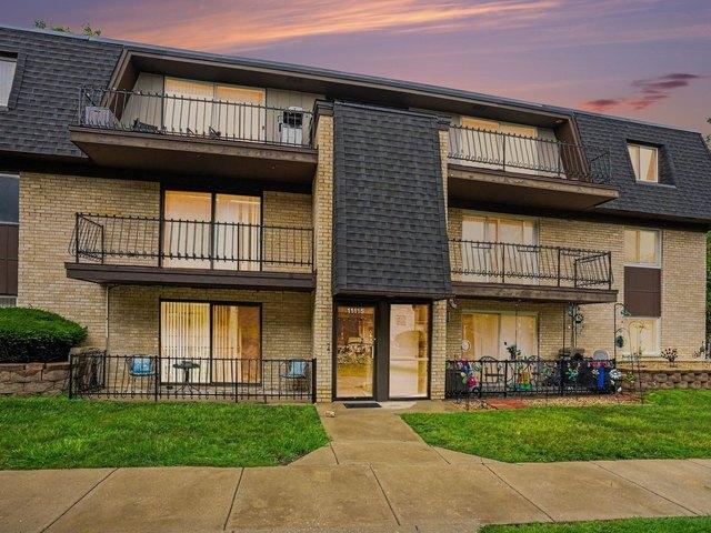 Condo for sale in Palos Hills, Illinois