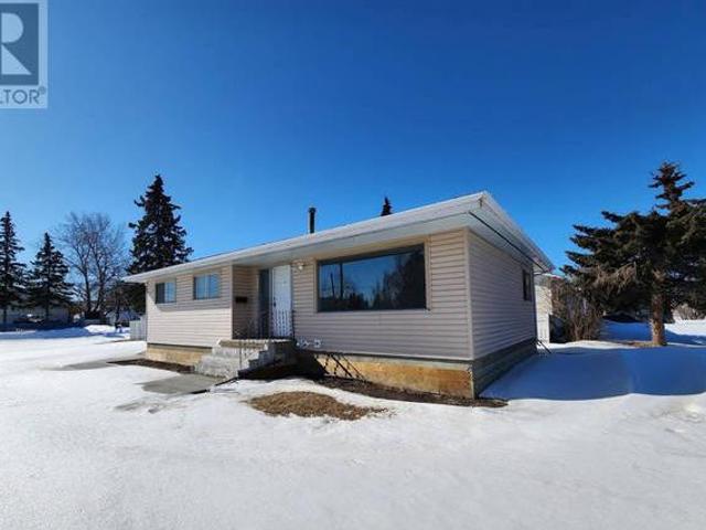 House for sale in Dawson Creek, British Columbia