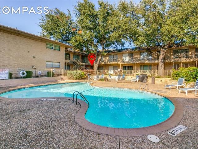 Condo for sale in Dallas, Texas